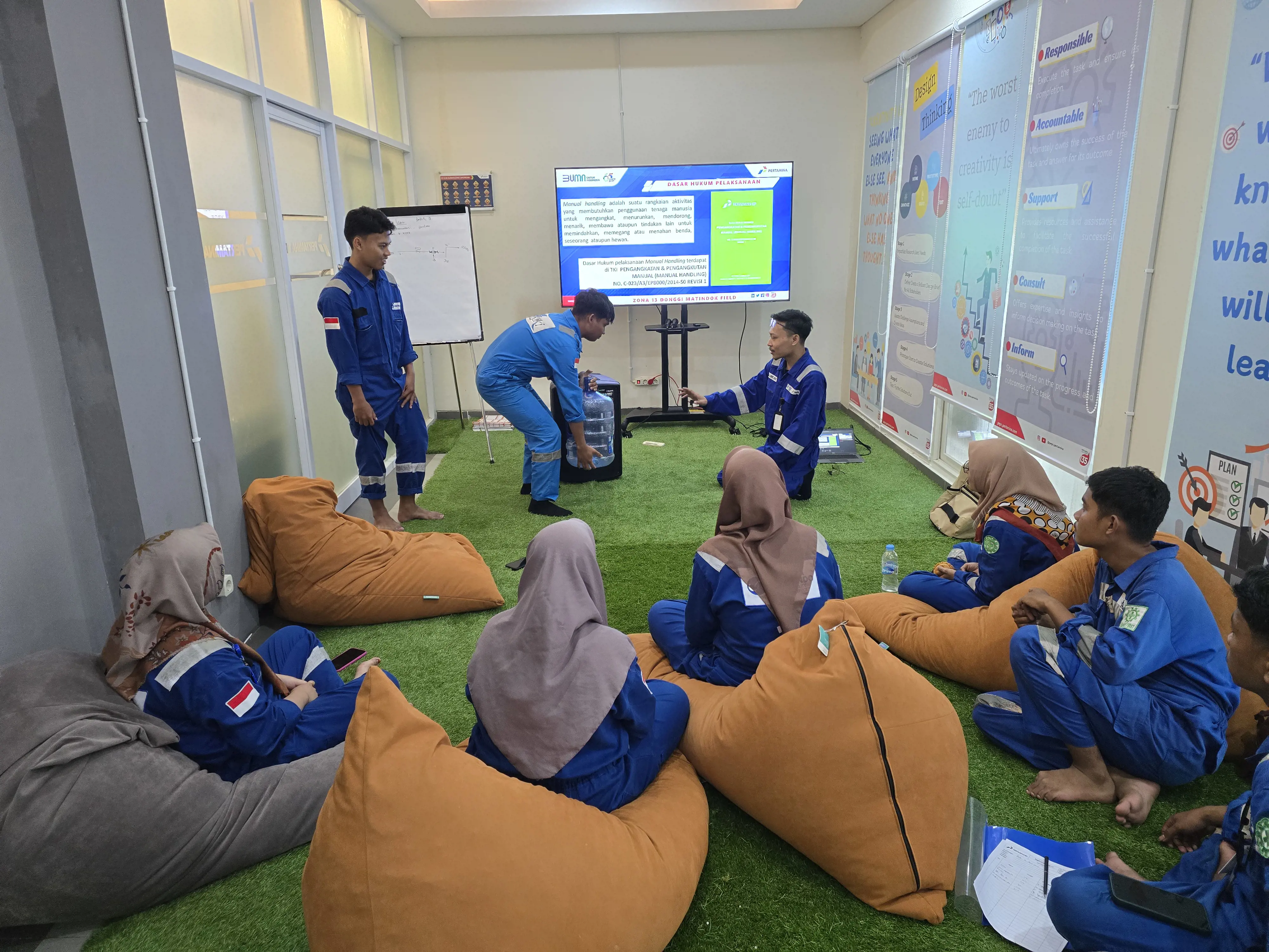 Cegah Low Back Pain di Tempat Kerja, PEP Donggi Matindok Field Gelar Pelatihan Industrial Hygiene Fokuskan pada Teknik Manual Handling yang Tepat