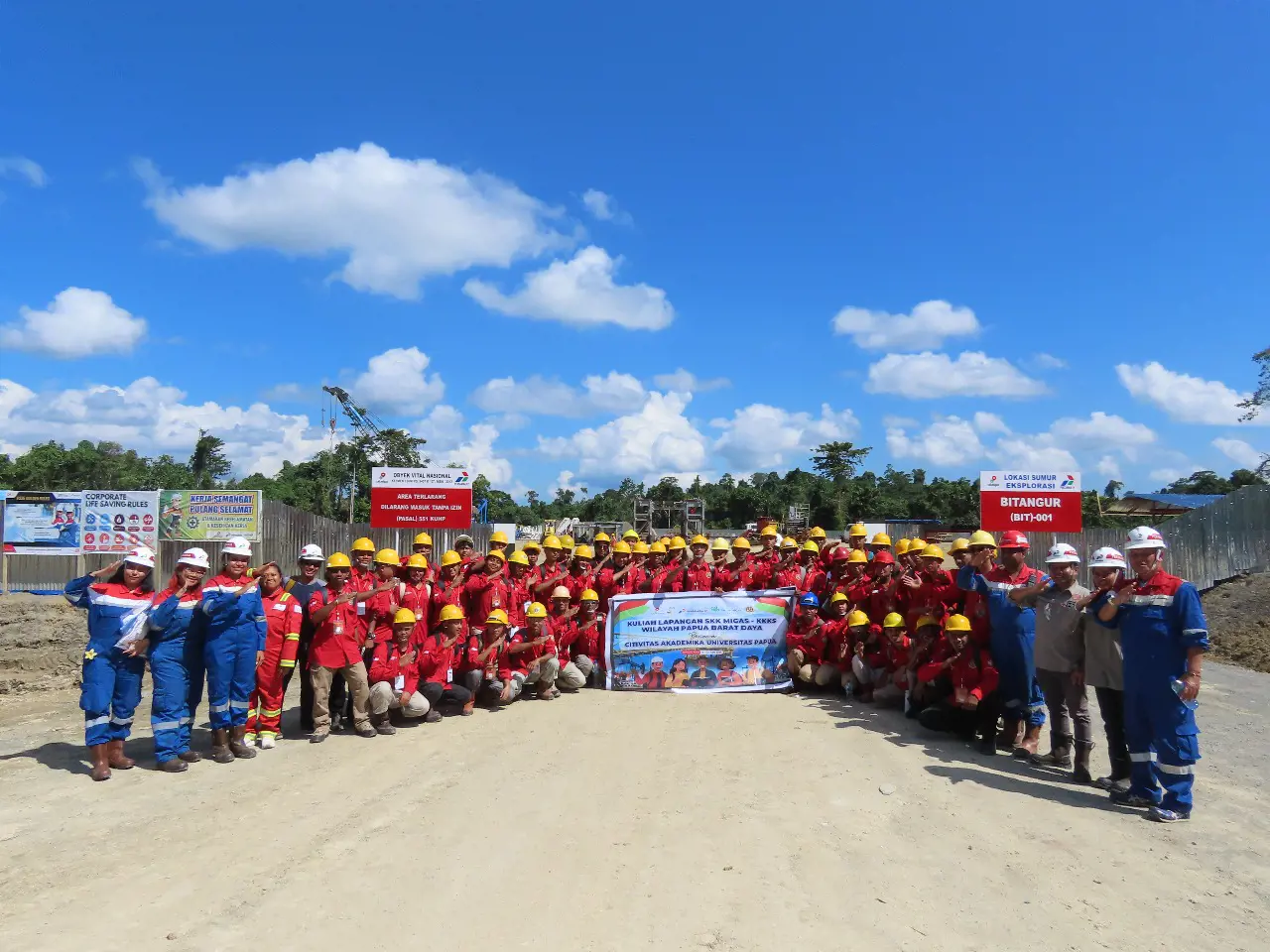 SKK Migas – Pertamina EP Papua Dukung Peningkatan Kompetensi Mahasiswa Papua melalui Kuliah Lapangan bersama Universitas Papua